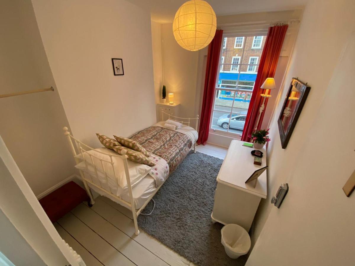 Camden Town Accomodation Лондон Екстер'єр фото