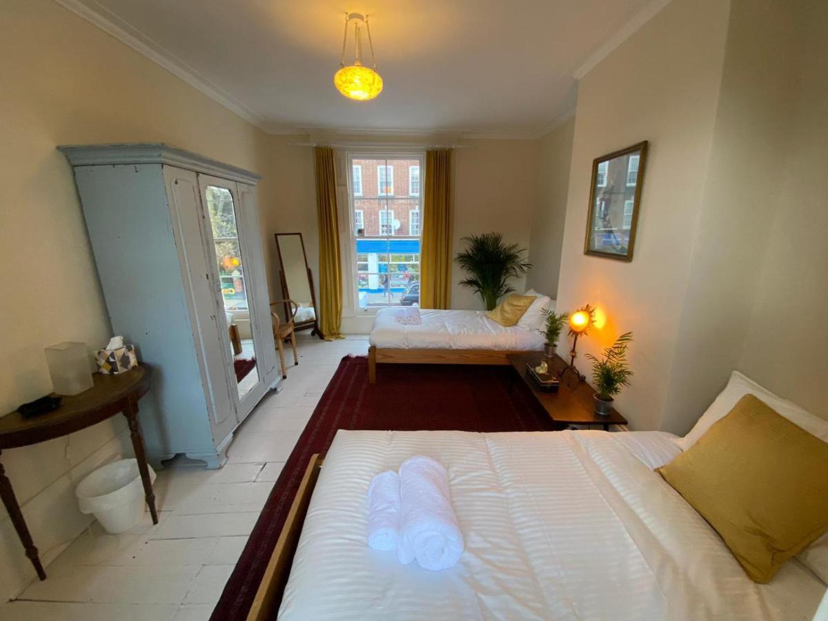Camden Town Accomodation Лондон Екстер'єр фото