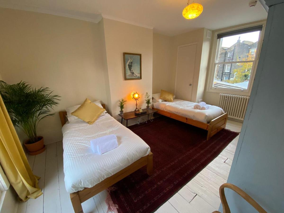 Camden Town Accomodation Лондон Екстер'єр фото
